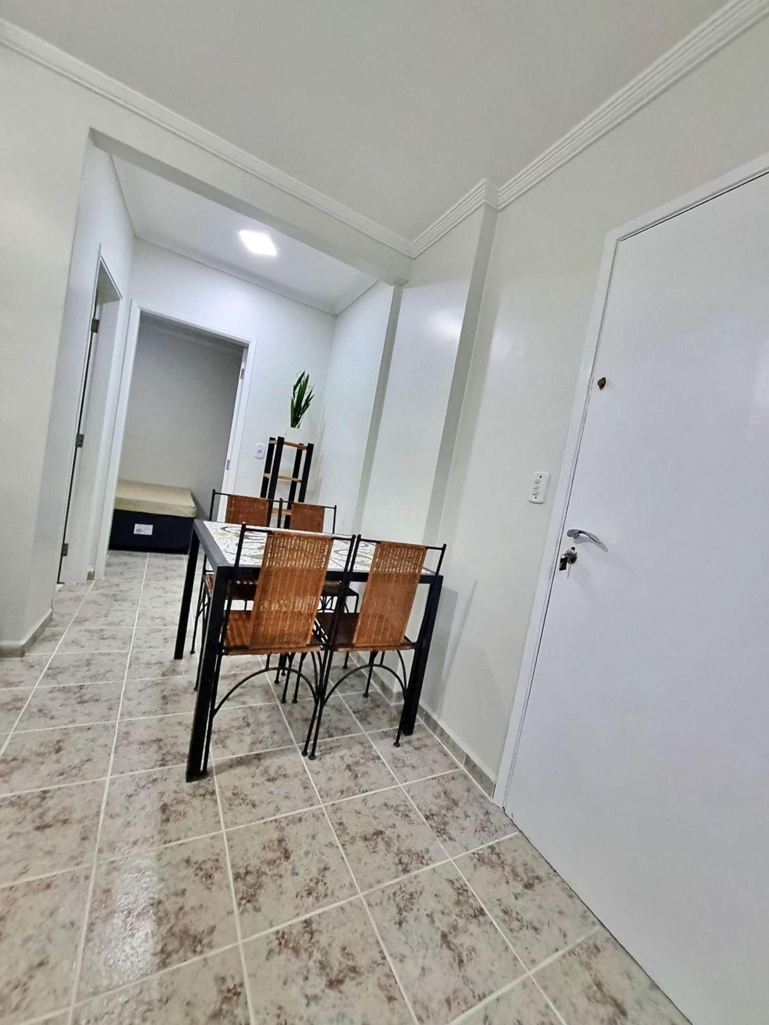 과루자 01 Dorm Reformado C/Ar Cond, Wi-Fi, 1 Vaga, Enseada, Prox Ao Pao De Acucar 아파트 외부 사진
